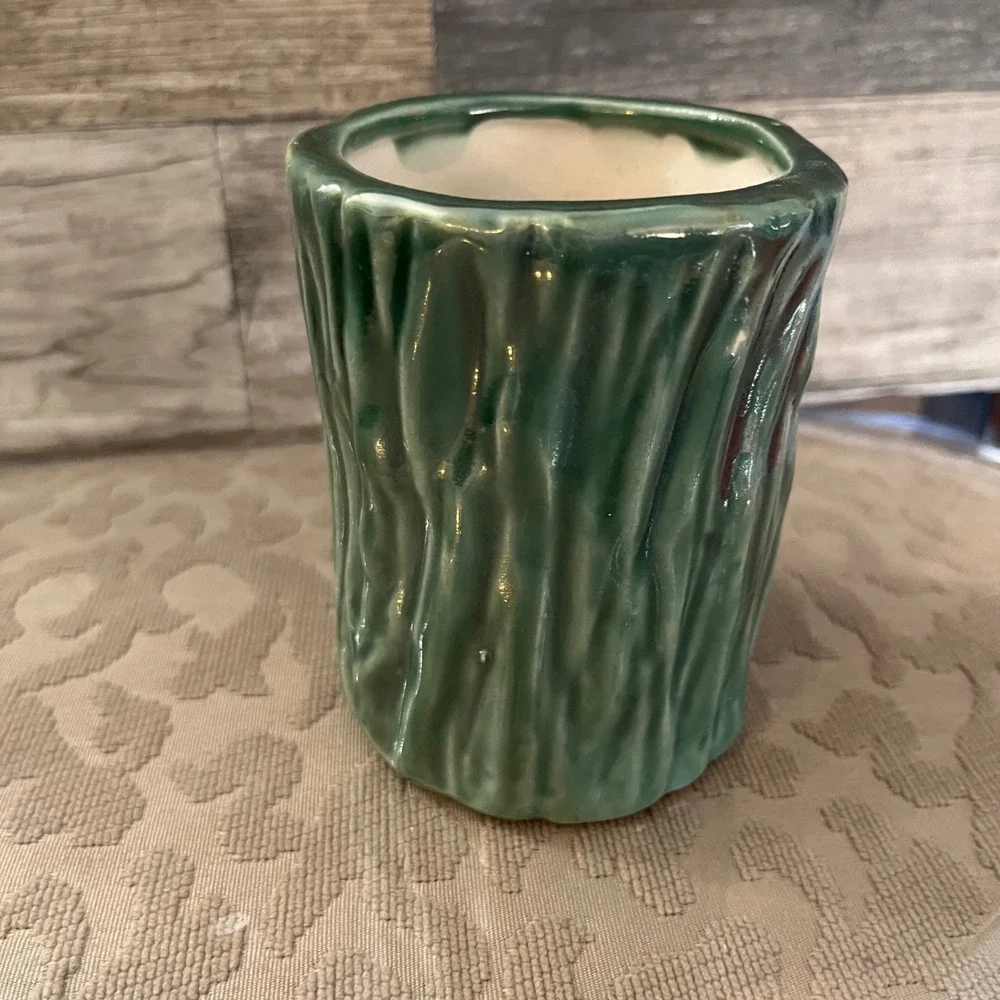 VTG Studio Pottery Frog Tree Stump Planter Green Glazed Ceramic Woodland